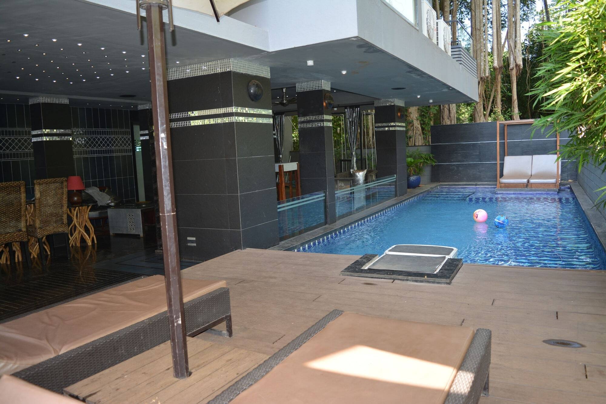 16 Degrees North, Hotel Candolim