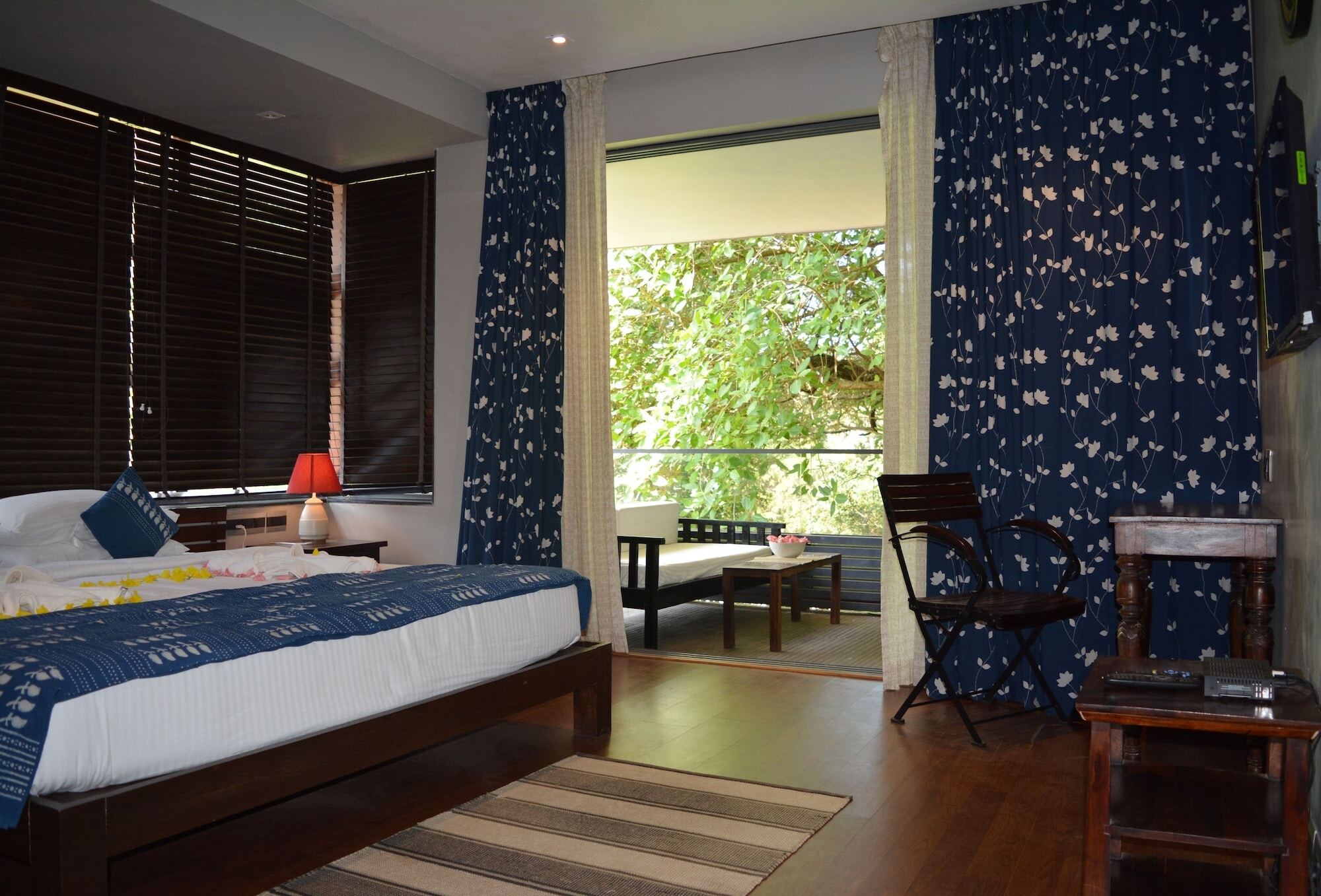 Hotel 16 Degrees North, 3*